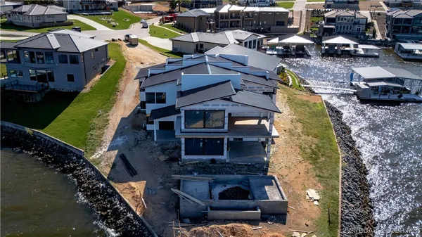 $6,990,000 | 10 Shootout Drive, Osage Beach, MO 65065