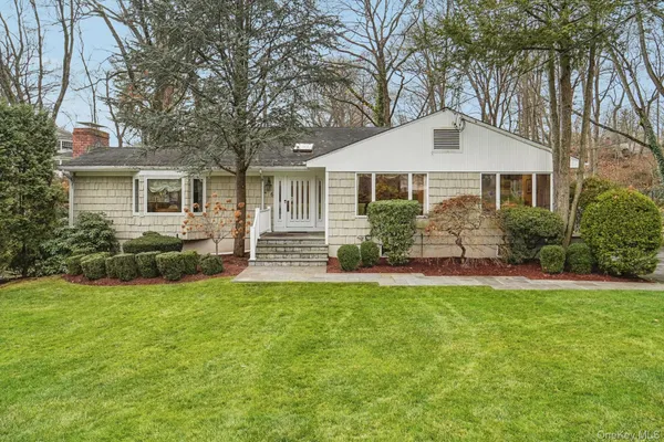 $1,420,000 | 6 Robins Roost, Rye Brook, NY 10573