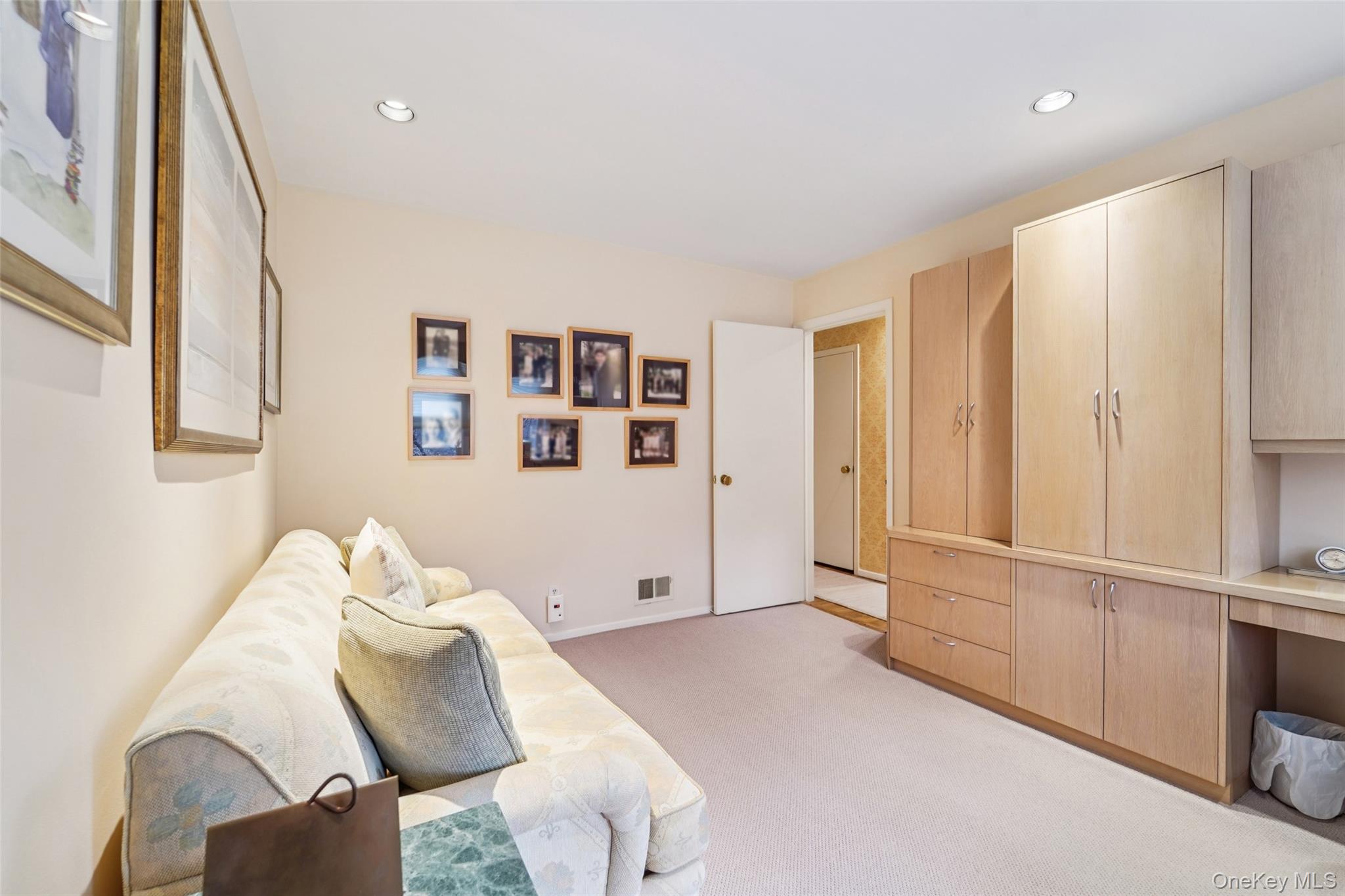 6 Robins Roost Rye Brook, NY 10573 - Photo 15 of 29
