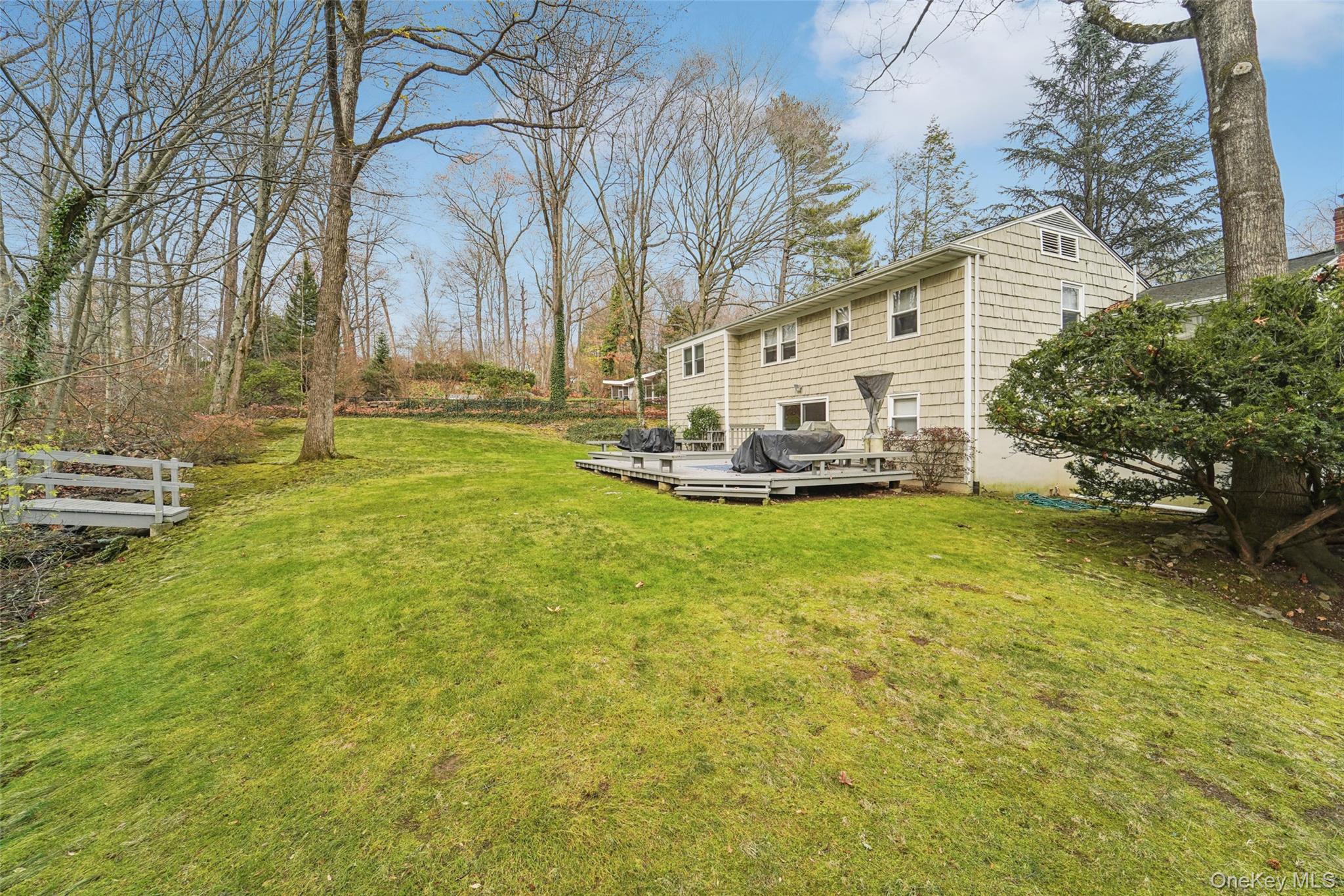 6 Robins Roost Rye Brook, NY 10573 - Photo 25 of 29