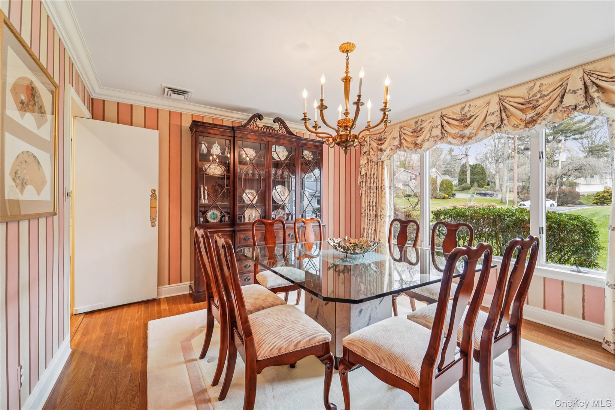 6 Robins Roost Rye Brook, NY 10573 - Photo 5 of 29