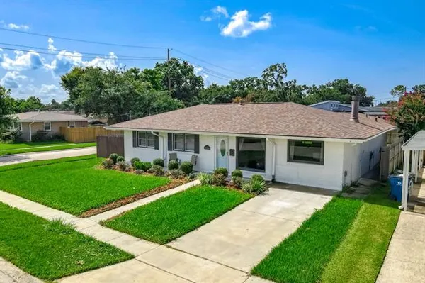 $299,999 | 6800 Cummins Street, Metairie, LA 70003