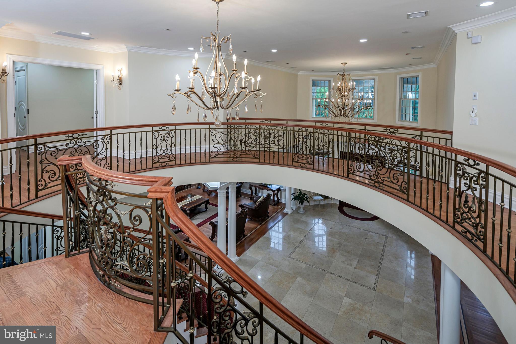 3870 Princeton Pike Lawrenceville, NJ 08648 - Photo 24 of 57 a view of a balcony and dining room