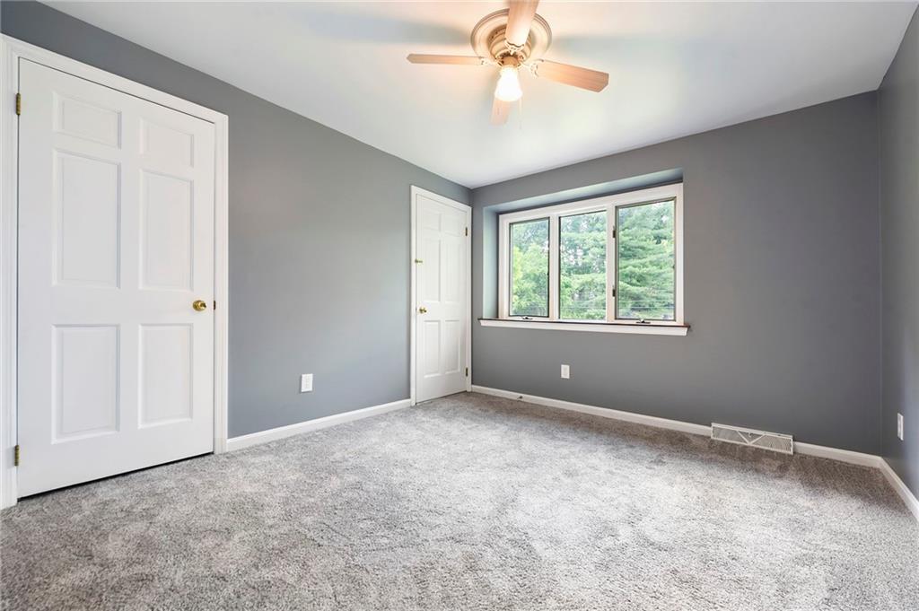 153 Oakwood Road Canonsburg, PA 15317 - Photo 30 of 50