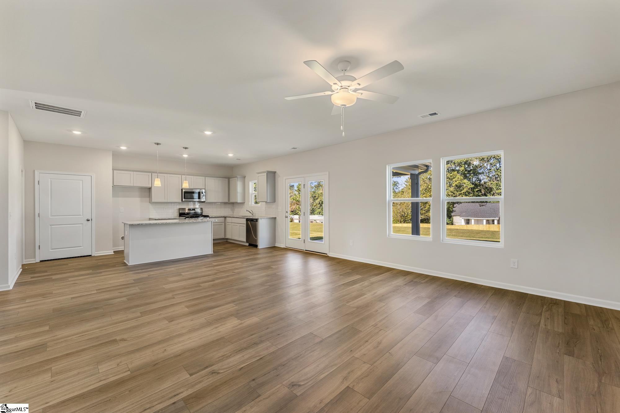 2361 Mill Loop Spartanburg, SC 29301 - Photo 8 of 30