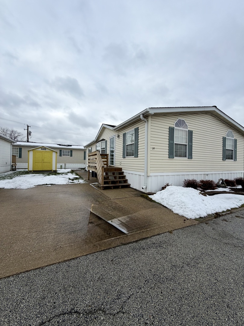 8800 South Harlem Avenue, Unit 19 Bridgeview, IL 60455 - Photo 16 of 18