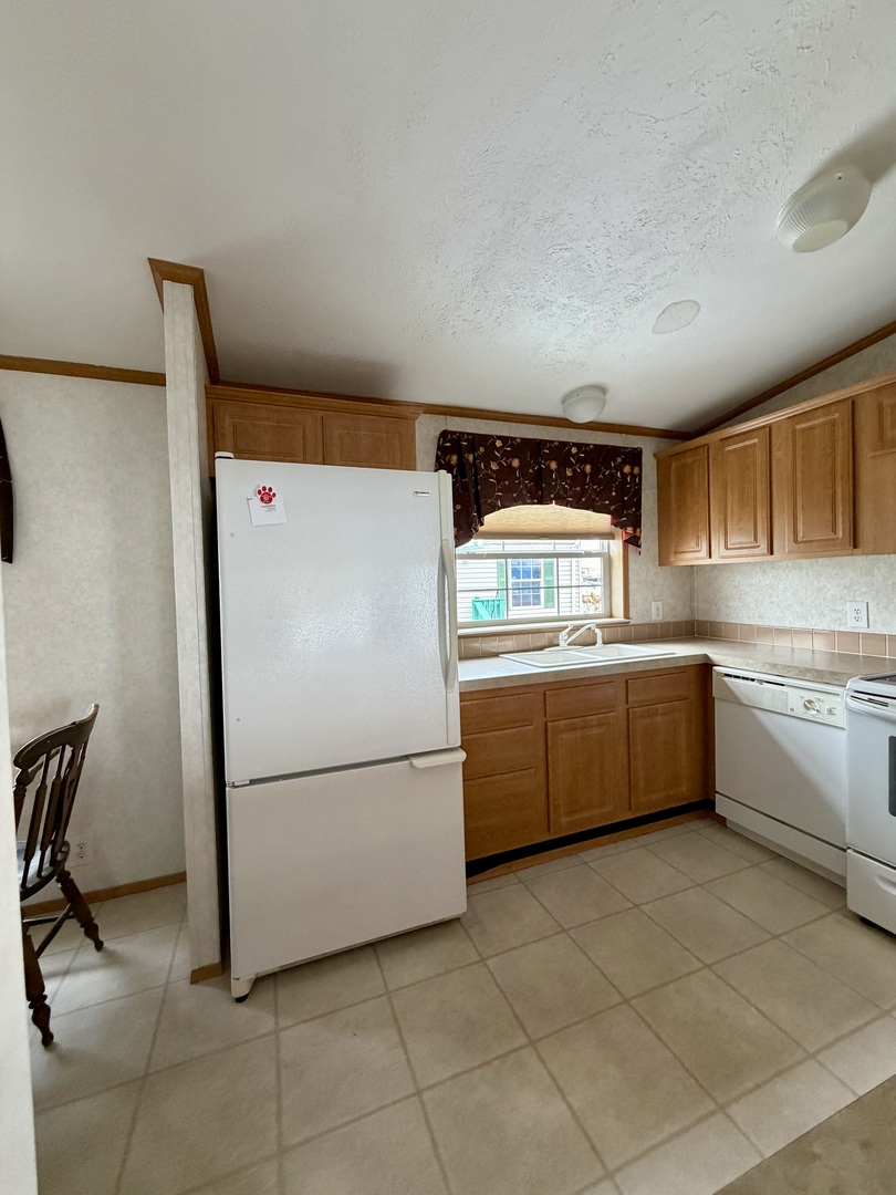 8800 South Harlem Avenue, Unit 19 Bridgeview, IL 60455 - Photo 4 of 18