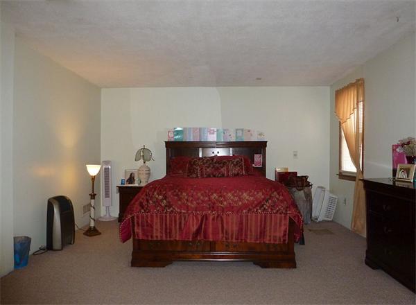 440 Grayson Drive Springfield, MA 01119 - Photo 13 of 18 Gallery Image 13
