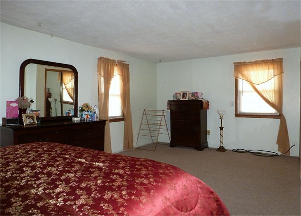440 Grayson Drive Springfield, MA 01119 - Photo 14 of 18 Gallery Image 14