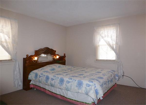 440 Grayson Drive Springfield, MA 01119 - Photo 15 of 18 Gallery Image 15