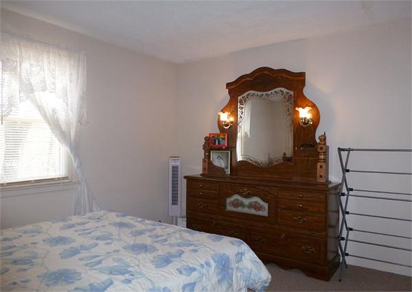 440 Grayson Drive Springfield, MA 01119 - Photo 16 of 18 Gallery Image 16