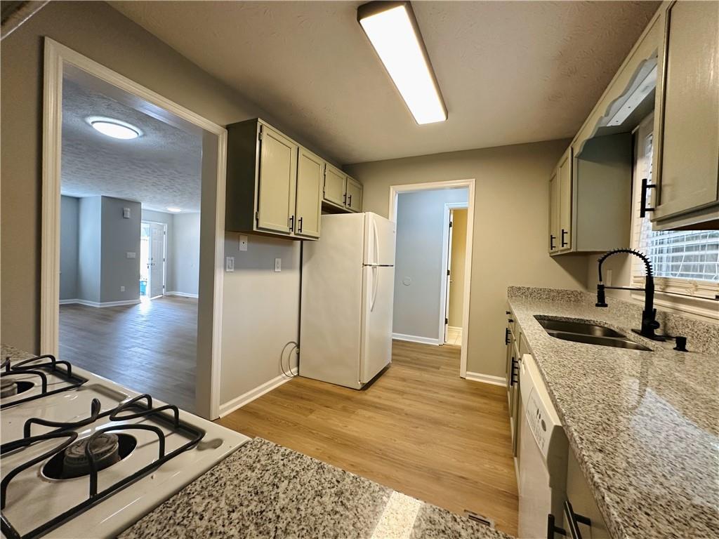 1016 Kennesborough Road Northwest Kennesaw, GA 30144 - Photo 16 of 35