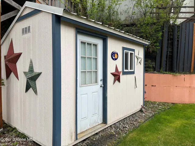 $289,000 | 18194 East Mount Eagen Loop, Unit 5 & 7, Athol, ID 83801