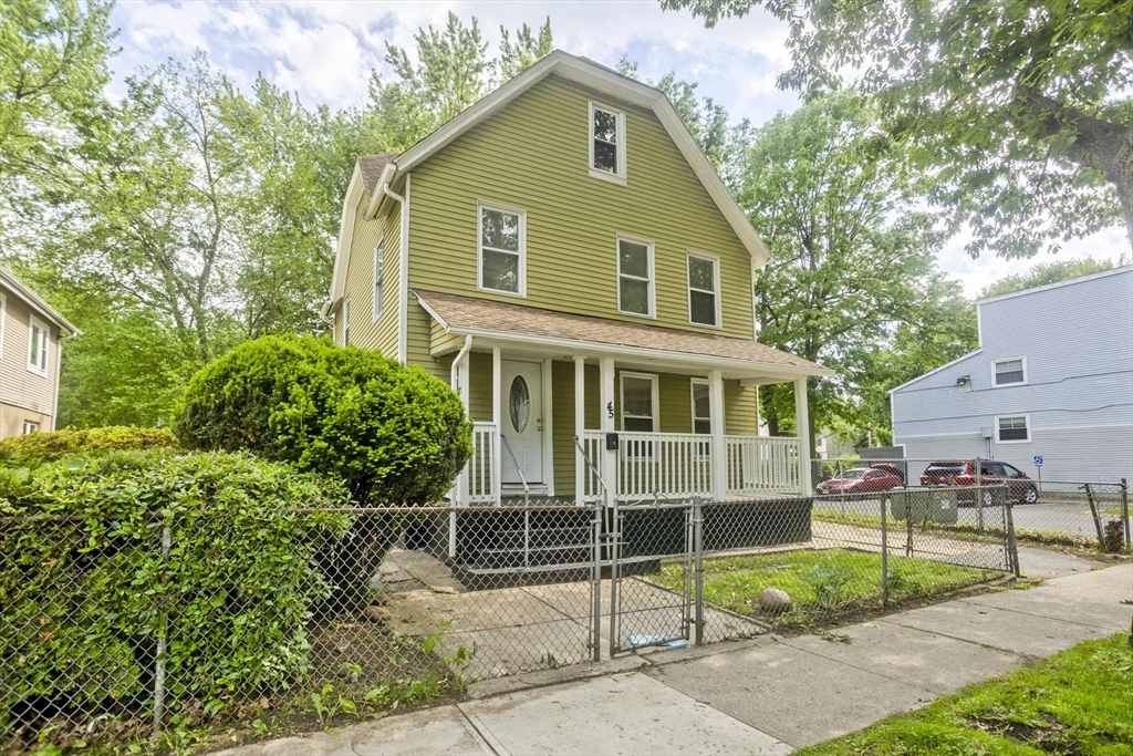 45 Orchard Street Springfield, MA 01107 - Photo 2 of 29