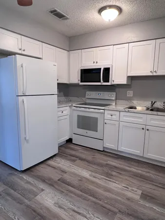 $1,425 | 2467 Mercury Drive, Cocoa, FL 32926