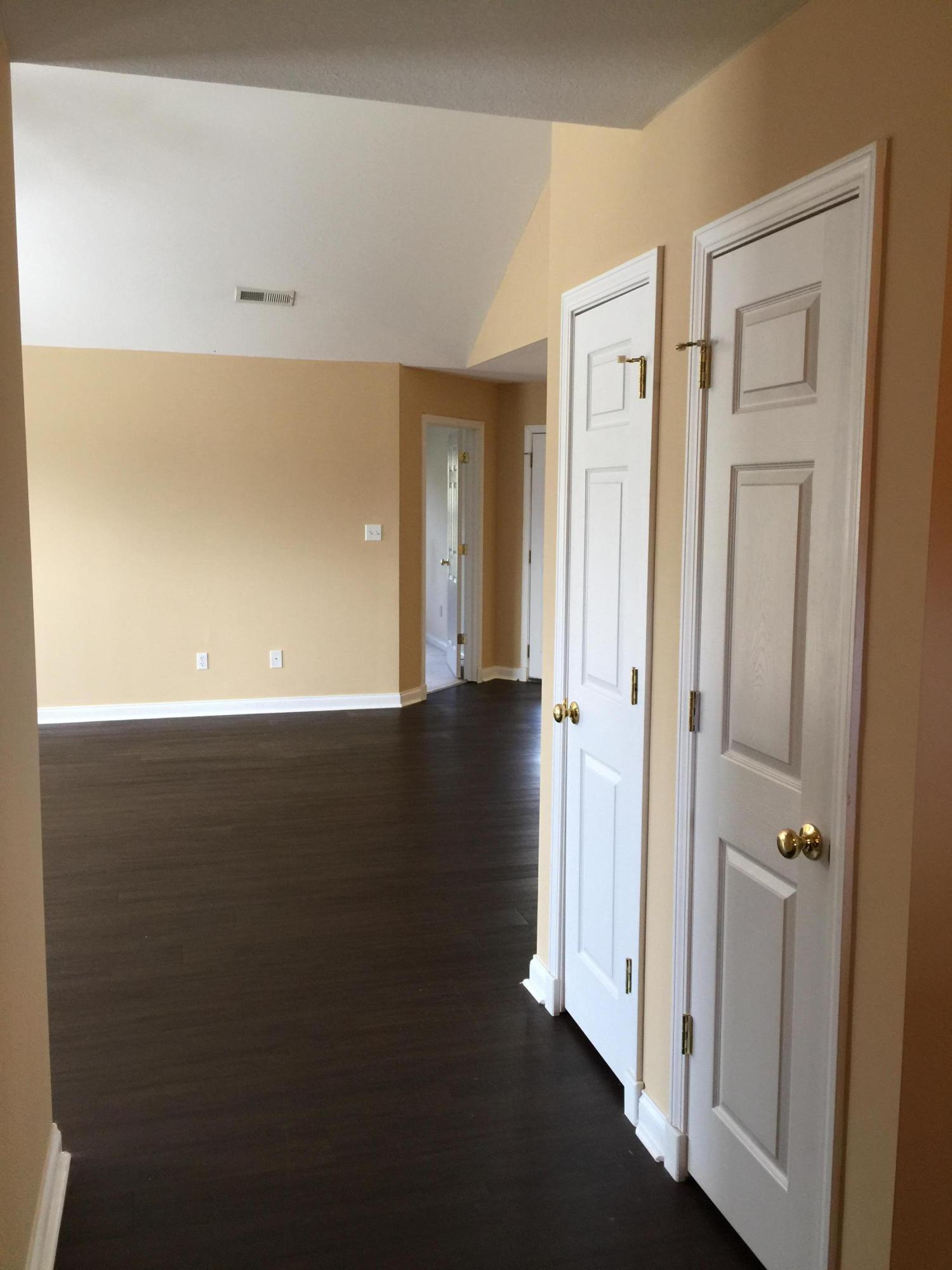 811 Spring Park Road Knoxville, TN 37914 - Photo 4 of 29 9E180899-6CA0-4DB5-8FE2-6C64134BEA58