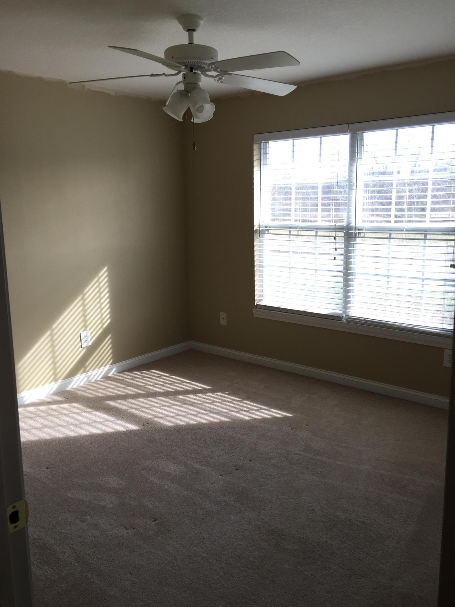 811 Spring Park Road Knoxville, TN 37914 - Photo 8 of 29 469FF879-8C35-4EE4-B902-64E68C631F09