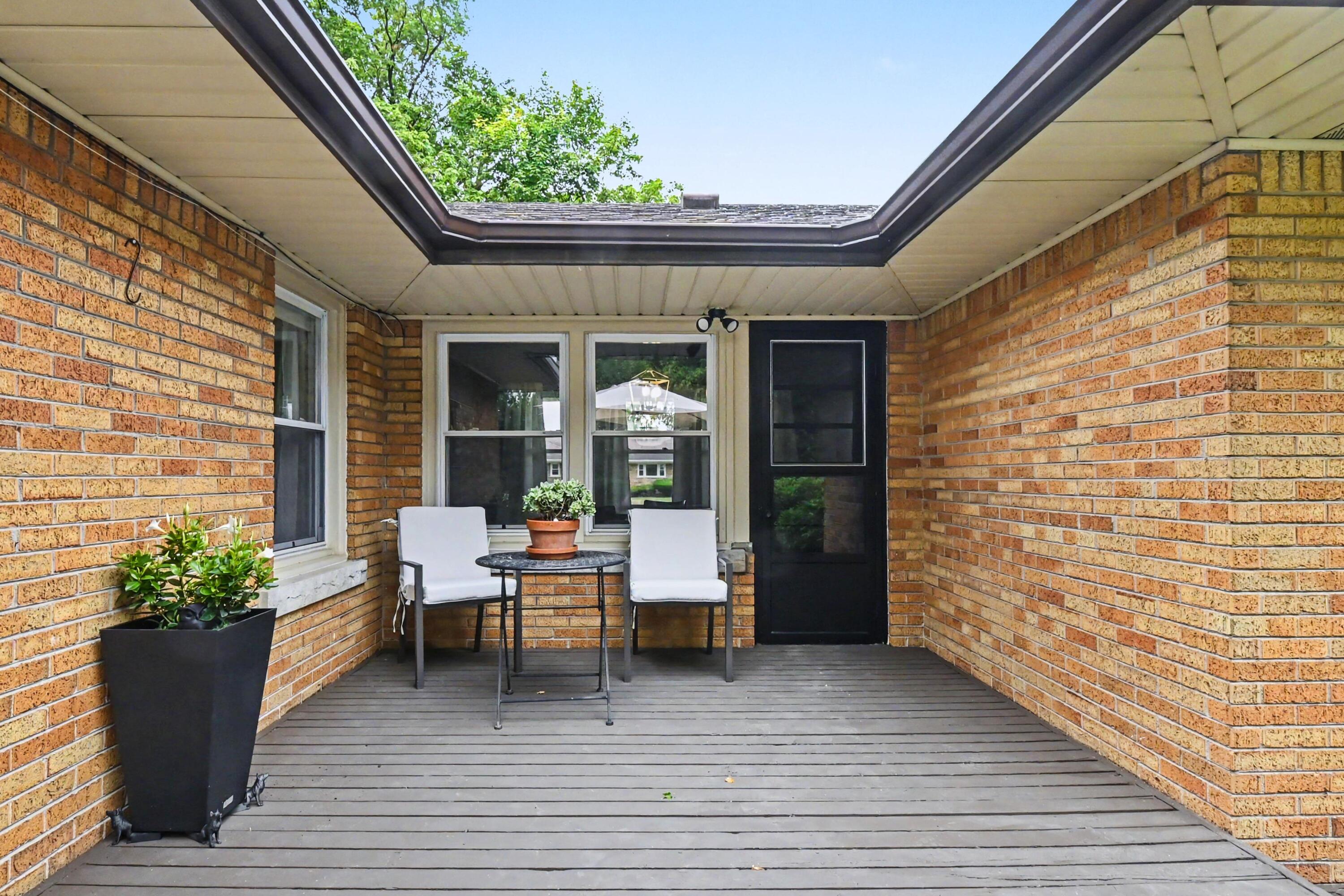 1639 Wellington Road Lansing, MI 48910 - Photo 24 of 29 022_file_6291