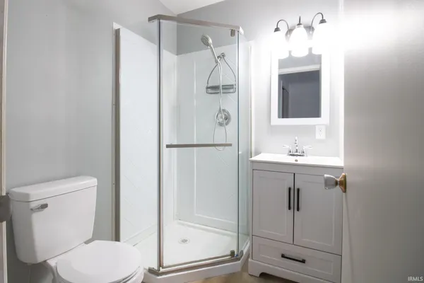 $200,000 | 1947 North Tree Street, Parker City, IN 47368