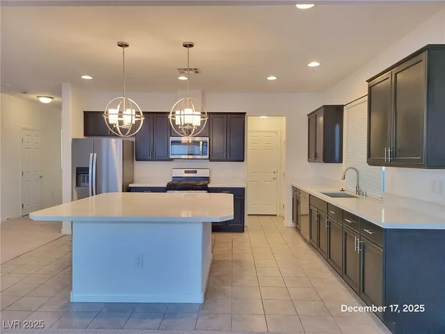 $2,450 | 5866 Aurora Gold Avenue, Las Vegas, NV 89141