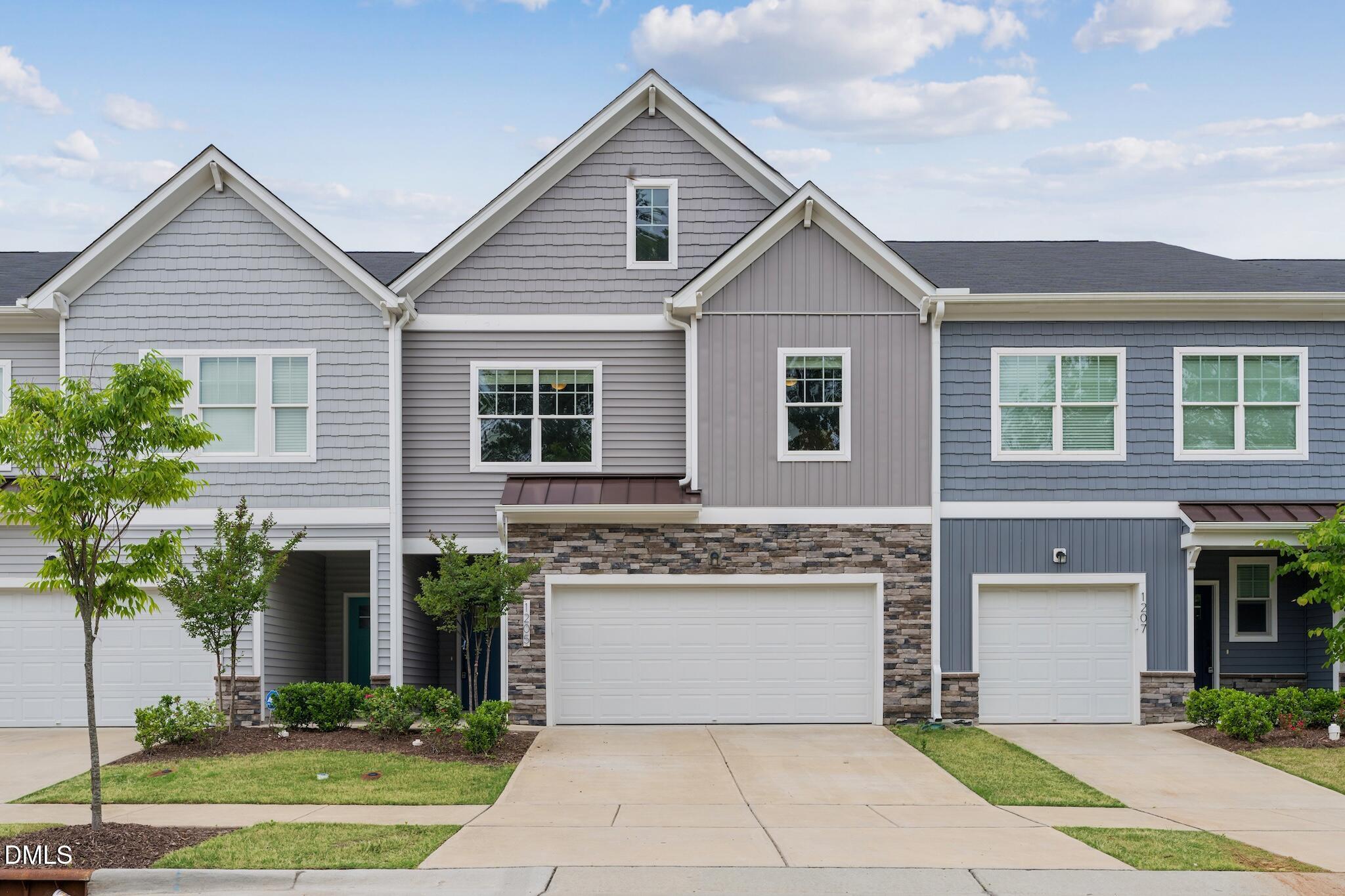 1205 Alston Ridge Cary, NC 27519 - Photo 6 of 33 DSC01816