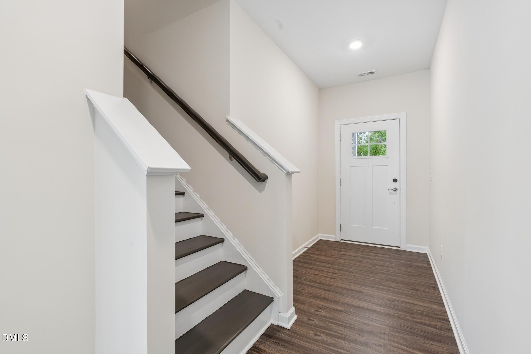 1205 Alston Ridge Cary, NC 27519 - Photo 8 of 33 DSC01851