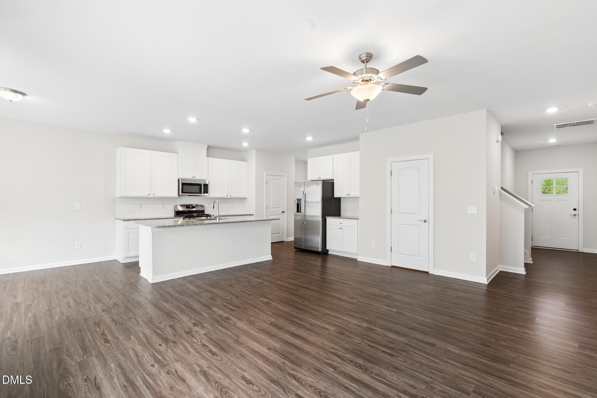 1205 Alston Ridge Cary, NC 27519 - Photo 9 of 33 DSC01871