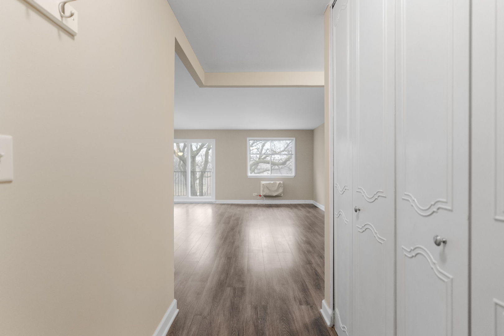 1004 North Mill Street, Unit 302 Naperville, IL 60563 - Photo 3 of 18