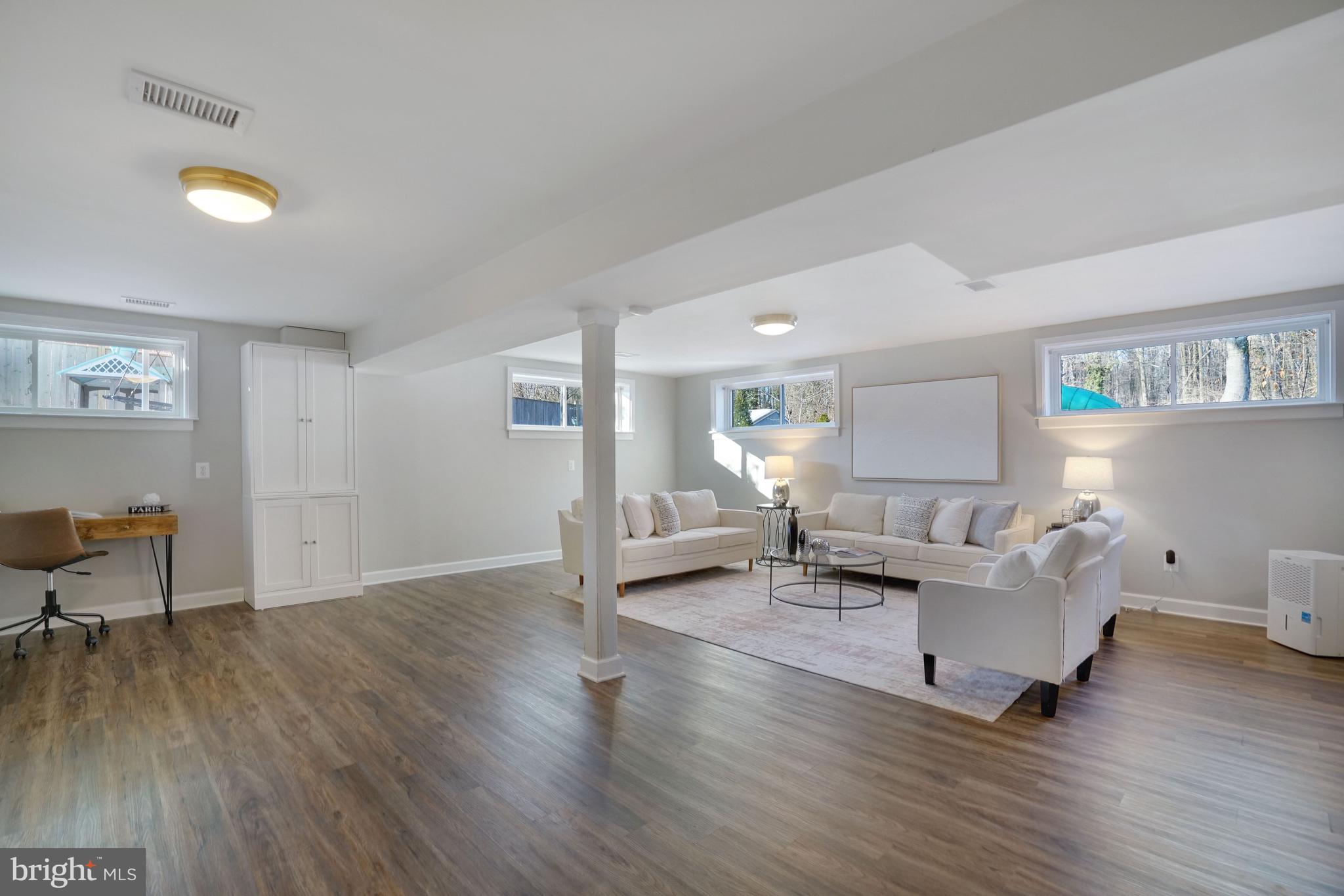 6726 Bostwick Drive Springfield, VA 22151 - Photo 43 of 63 LOADS of Space with Great Natural Light