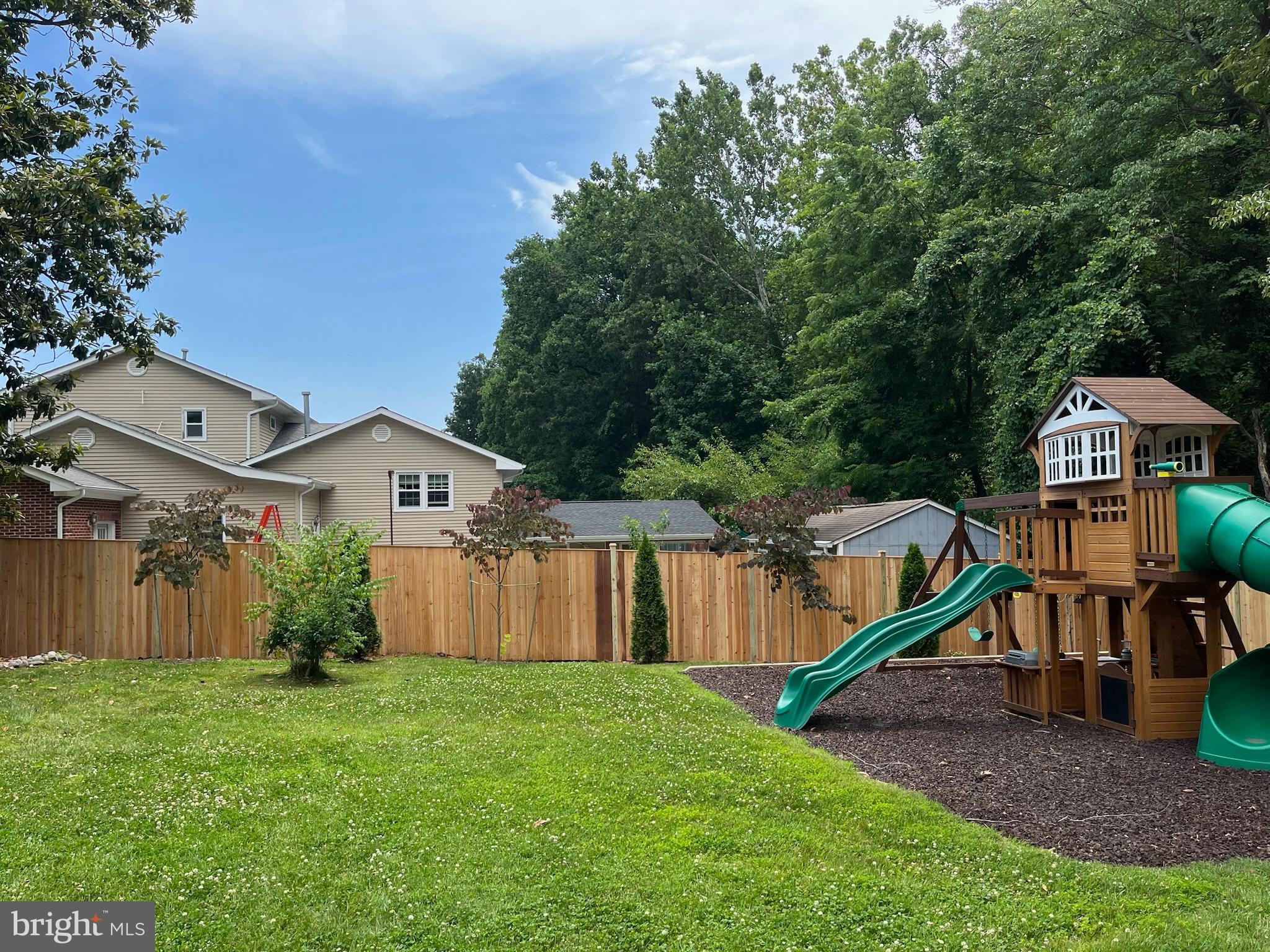 6726 Bostwick Drive Springfield, VA 22151 - Photo 57 of 63 Like-New Play Set Conveys