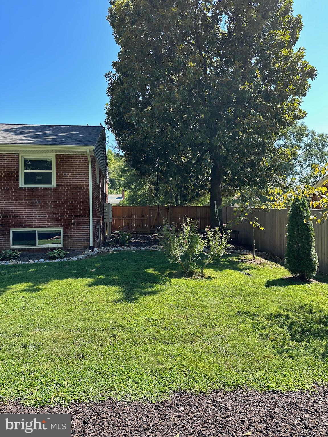 6726 Bostwick Drive Springfield, VA 22151 - Photo 58 of 63 Side Yard