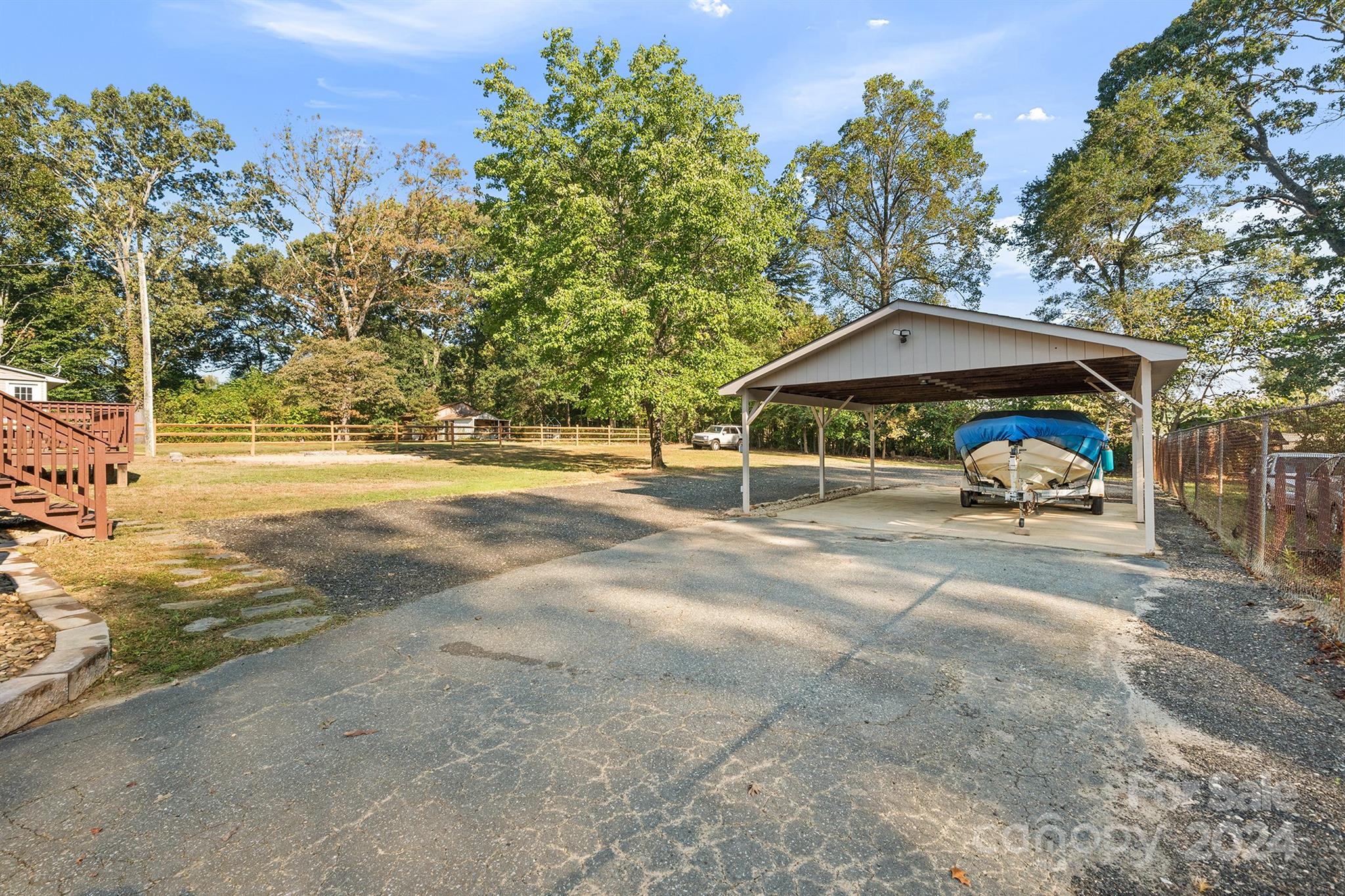 2225 Hart Road Charlotte, NC 28214 - Photo 3 of 38 Gallery Image 3