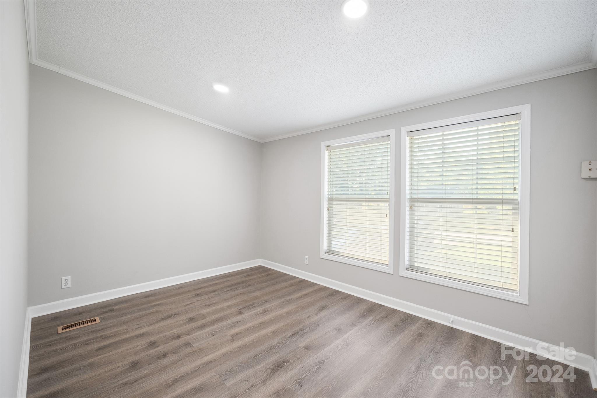 2225 Hart Road Charlotte, NC 28214 - Photo 33 of 38 Gallery Image 33