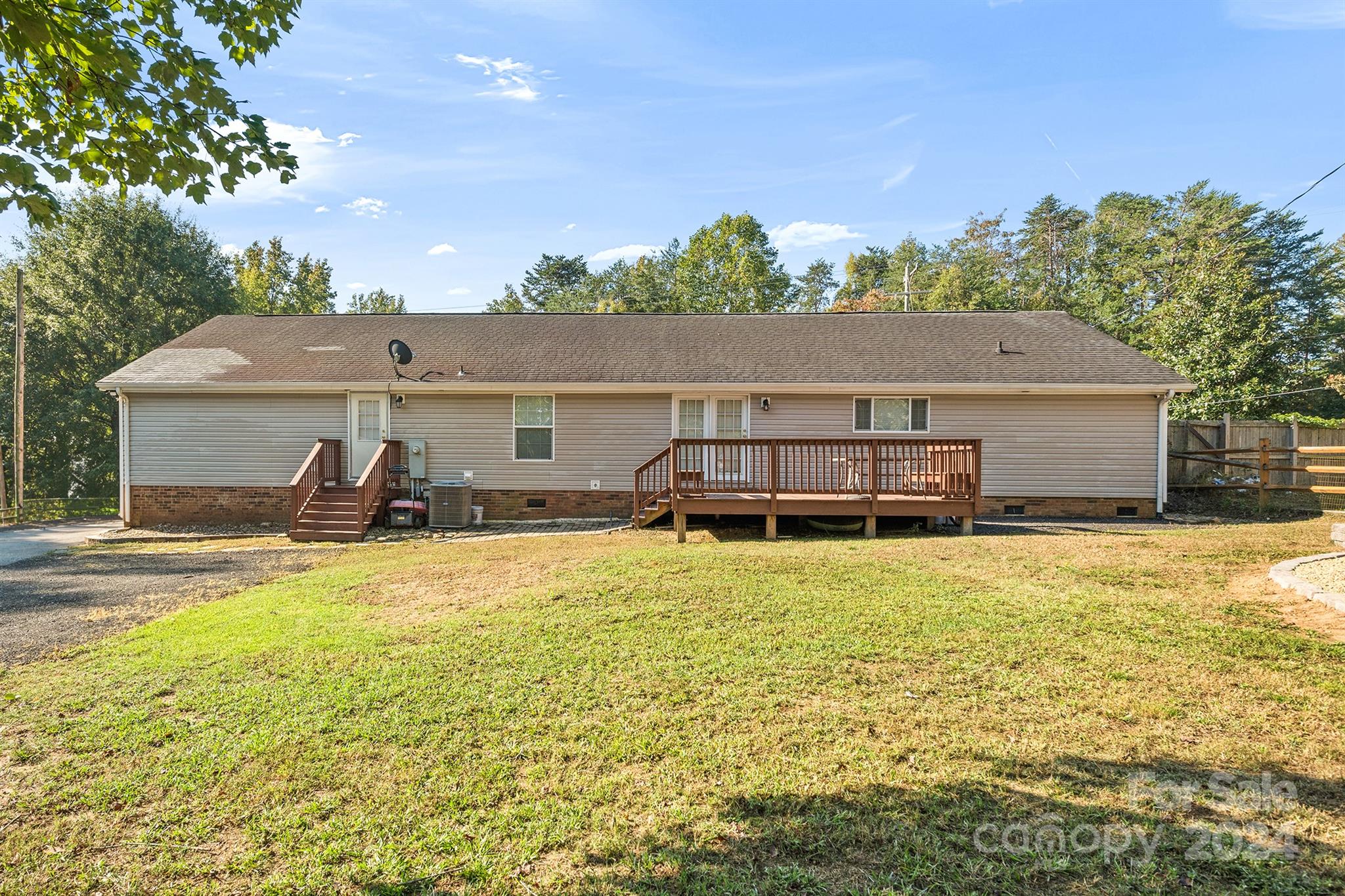 2225 Hart Road Charlotte, NC 28214 - Photo 5 of 38 Gallery Image 5