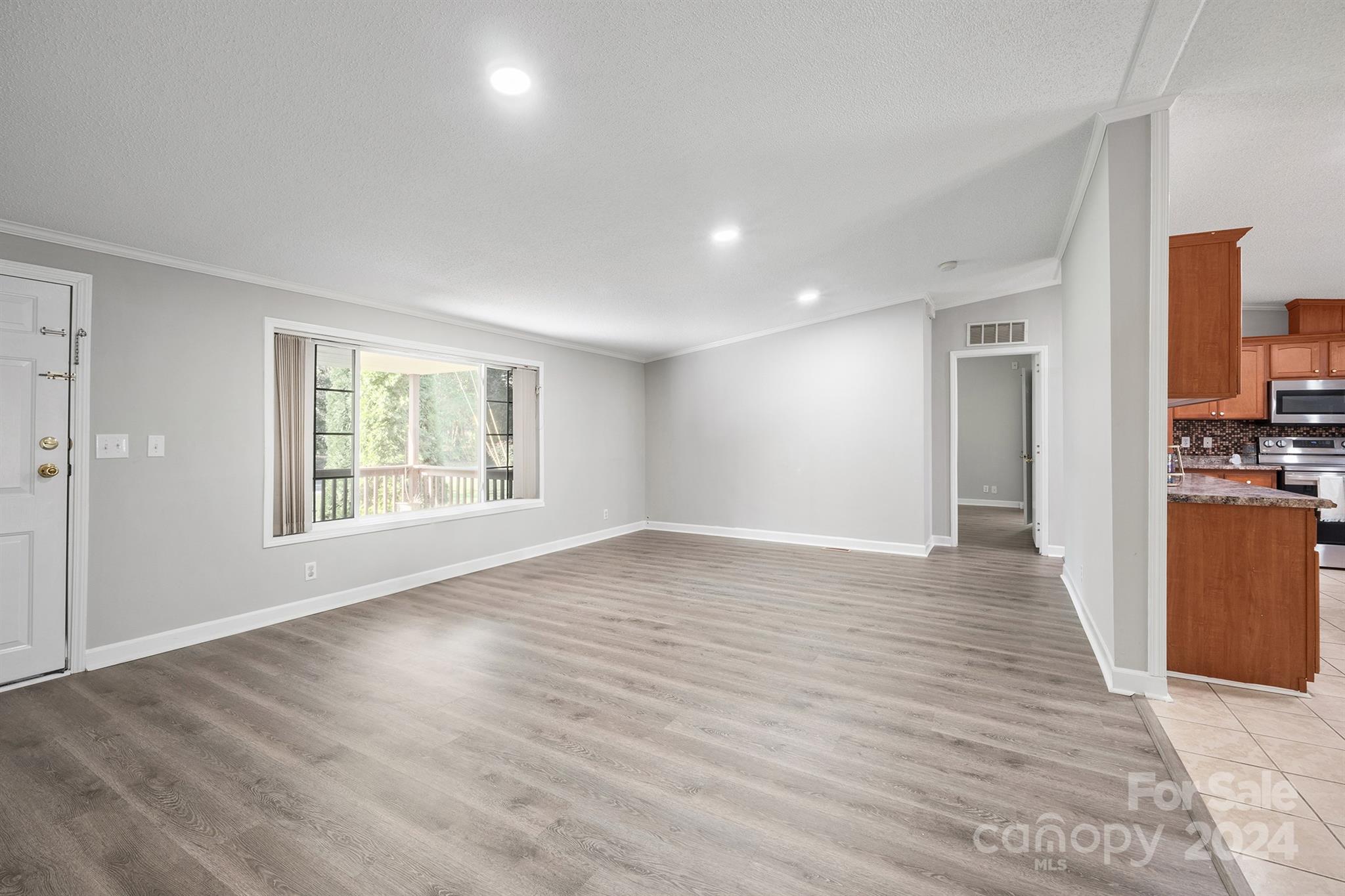 2225 Hart Road Charlotte, NC 28214 - Photo 10 of 38 Gallery Image 10