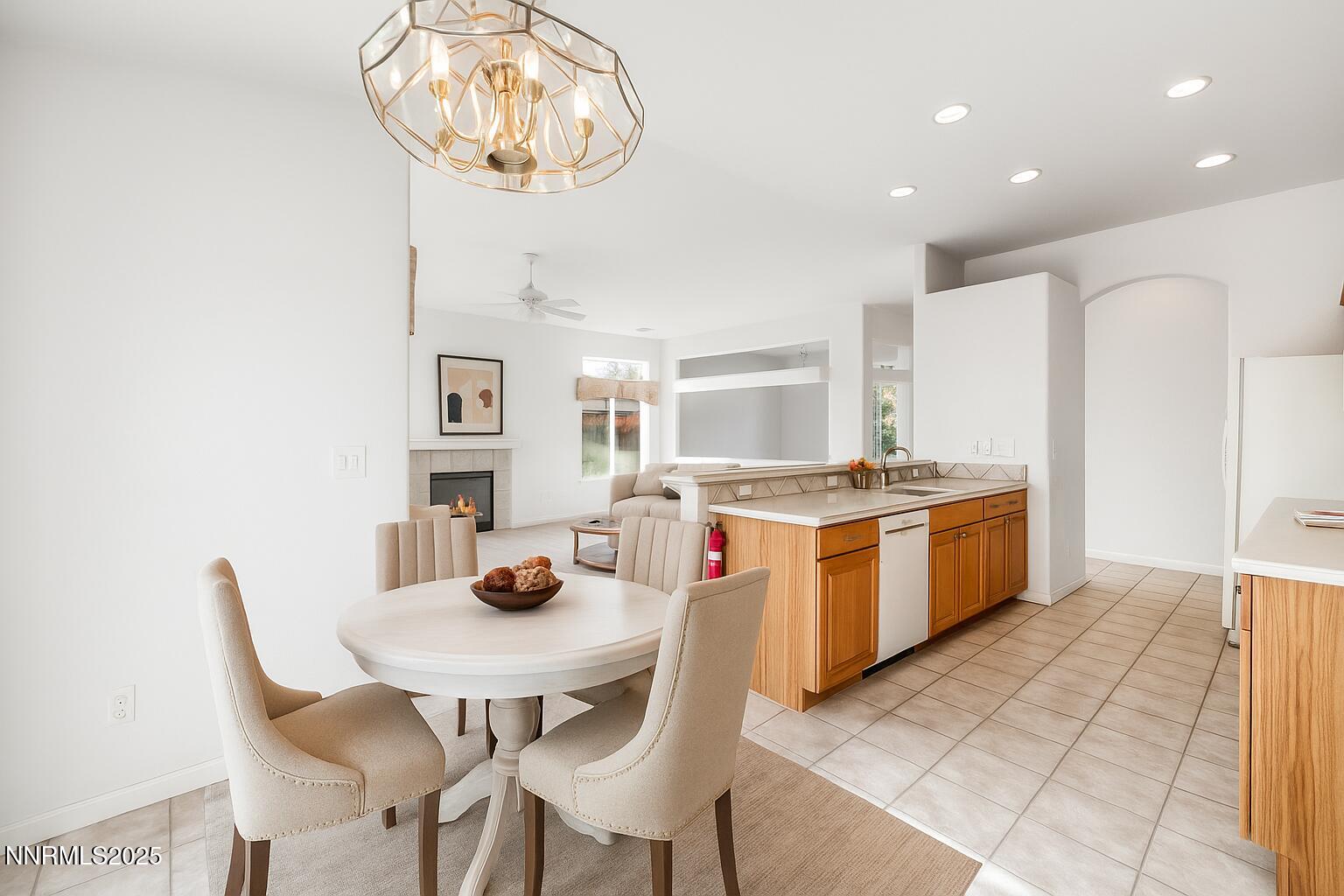 9790 Frankwood Drive Reno, NV 89521 - Photo 21 of 52 112