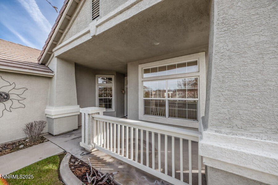 9790 Frankwood Drive Reno, NV 89521 - Photo 4 of 52 f-1016