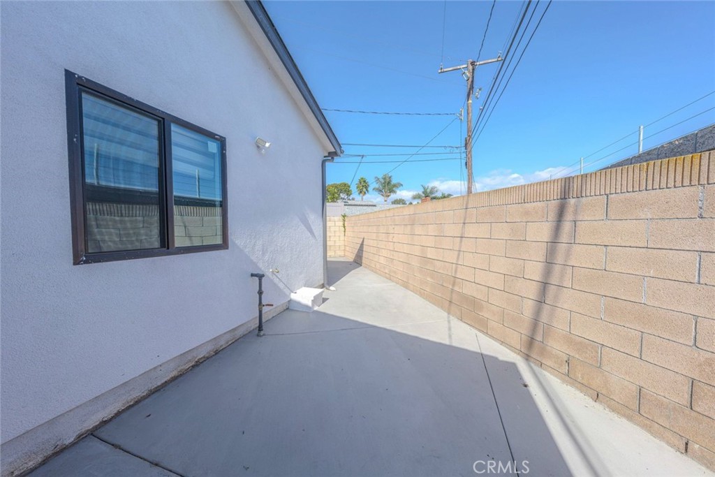 5825 View Circle Huntington Beach, CA 92649 - Photo 28 of 28 a view of an empty room with a window