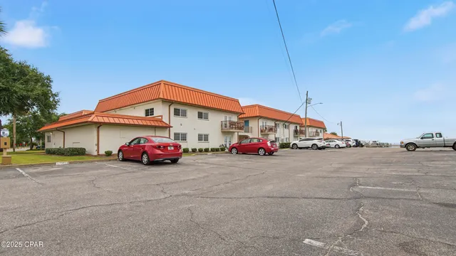 $330,000 | 2100 West Beach Drive, Unit S102, Panama City, FL 32401