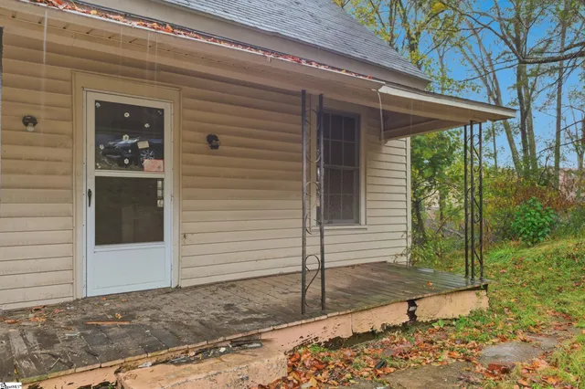 $74,900 | 14 Blake Street, Pelzer, SC 29669