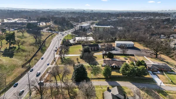 $600,000 | 2918 Lebanon Pike, Nashville, TN 37214