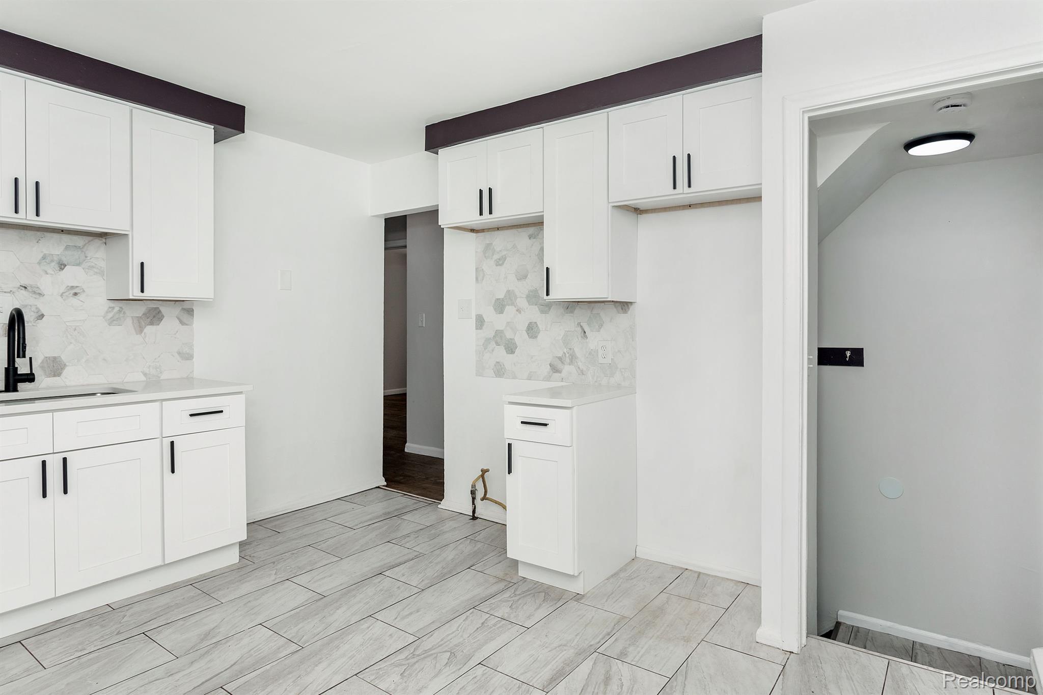 405 Biltmore Street Inkster, MI 48141 - Photo 7 of 22 Gallery Image 7