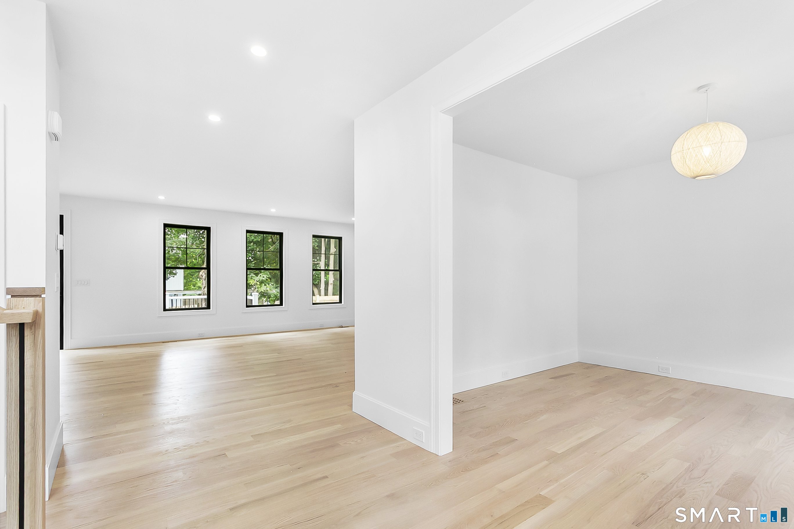 90 Oronoque Hls Road Stratford, CT 06614 - Photo 16 of 31 Gallery Image 16