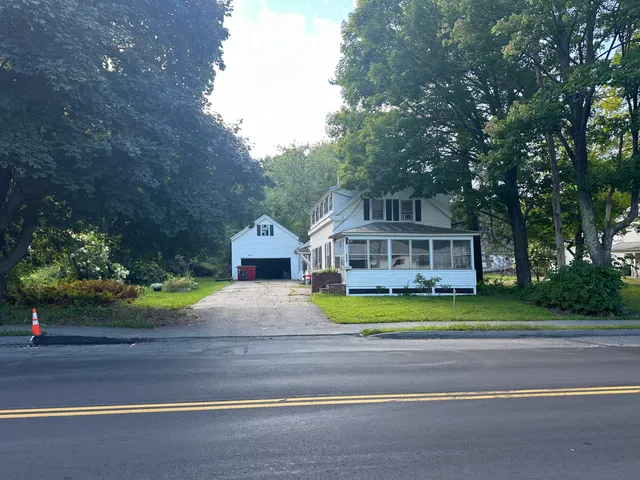 $150,000 | 245 Main Street, Fairfield, ME 04937