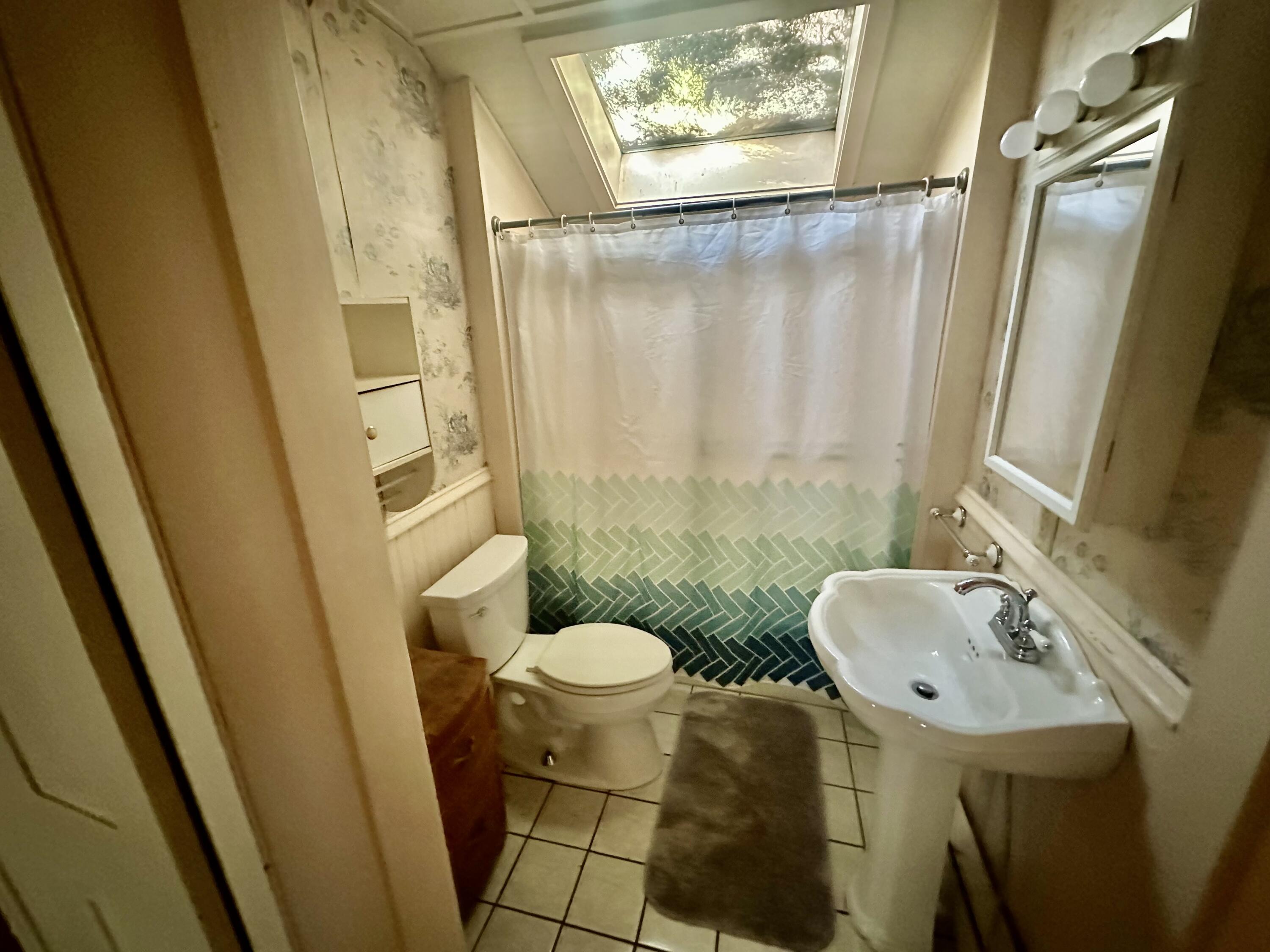 245 Main Street Fairfield, ME 04937 - Photo 6 of 16 Bath