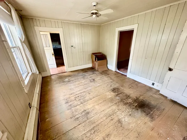 $150,000 | 245 Main Street, Fairfield, ME 04937