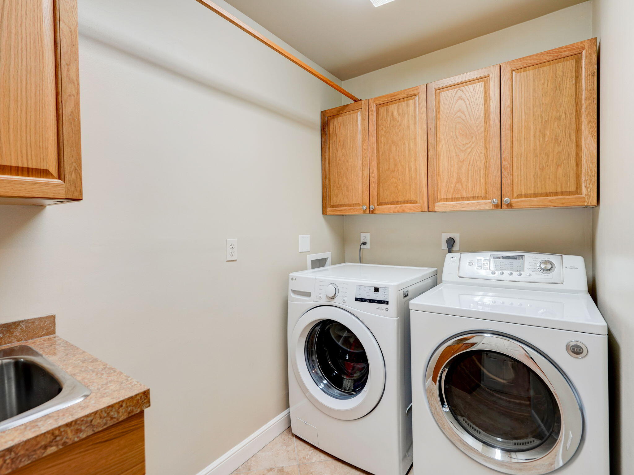 1302 Northwest 13th Court Boca Raton, FL 33486 - Photo 16 of 40 Laundry Room