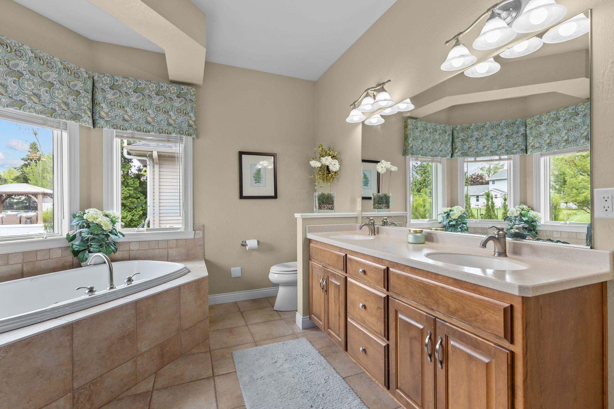 4916 Silentwind Way Appleton, WI 54913 - Photo 25 of 70