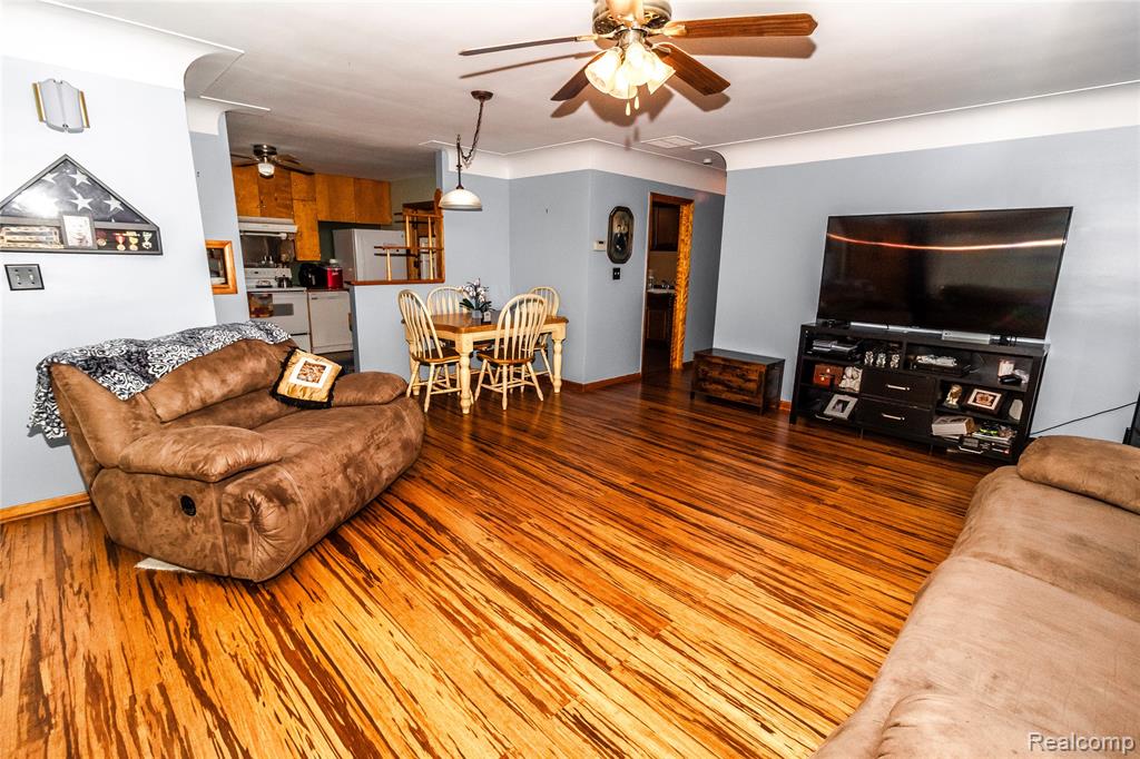 1334 Peppermill Road Lapeer, MI 48446 - Photo 7 of 38 Gallery Image 7