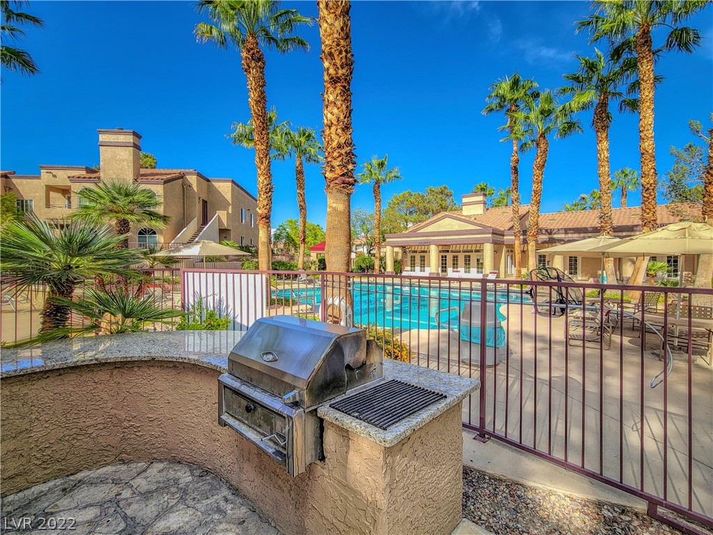9325 West Desert Inn Road, Unit 167 Las Vegas, NV 89117 - Photo 4 of 34